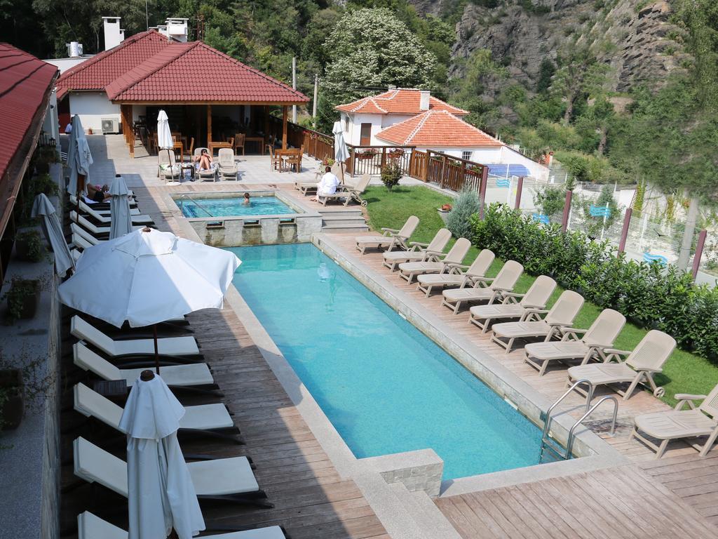 Aqua Varvara Hotel Vetren Dol Exterior photo