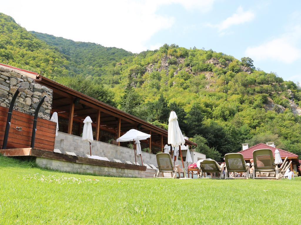 Aqua Varvara Hotel Vetren Dol Exterior photo